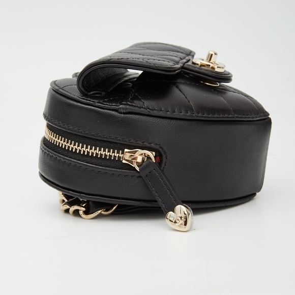 CHANEL BLACK LAMBSKIN HEART MINI CLUTCH BAG WITH CHAIN (2022) - Picture 5 of 8